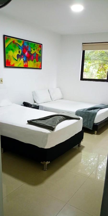 Hotel Girasol 70 Меделин Екстериор снимка