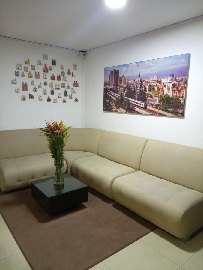 Hotel Girasol 70 Меделин Екстериор снимка